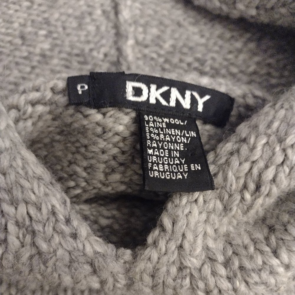 DKNY sweater - Picture 5 of 13
